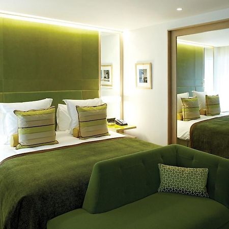 Hotel Crowne Plaza London Battersea Esterno foto