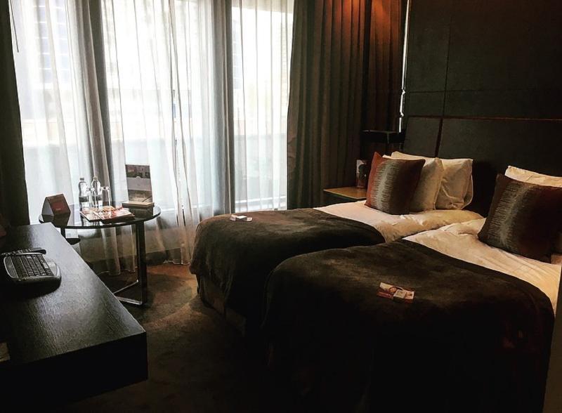 Hotel Crowne Plaza London Battersea Esterno foto